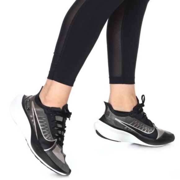 Nike WMNS Zoom Gravity - Picture 5 of 9